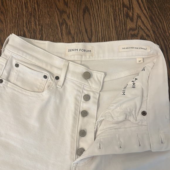 Aritzia Denim Forum Arlo High Rise Straight Jeans. Size 27 - Picture 2 of 3